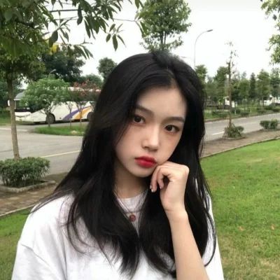 载运伊拉克石油的超级油轮关闭信号通过霍尔木兹海峡